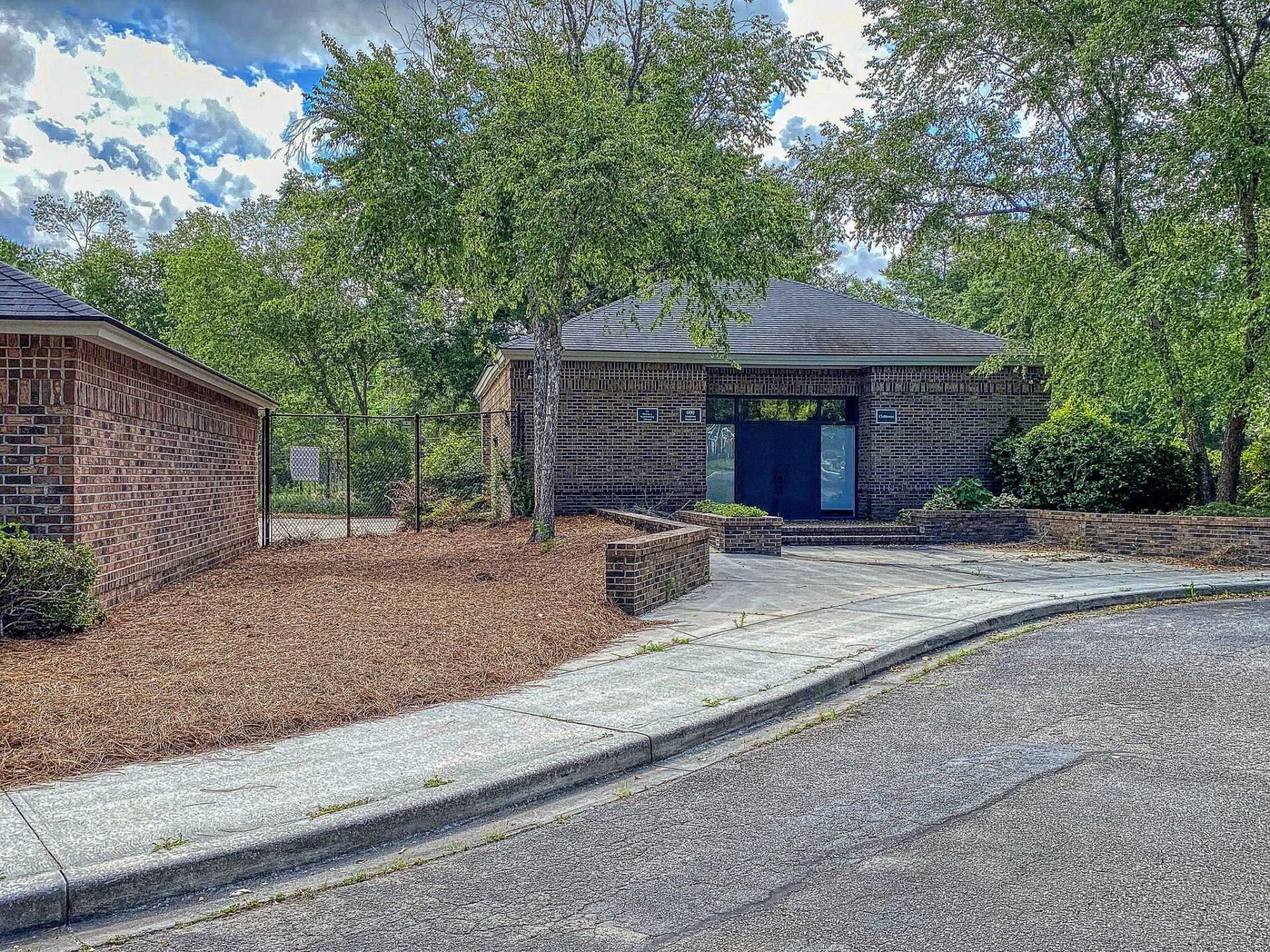 107 Westminster Avenue Photo 63