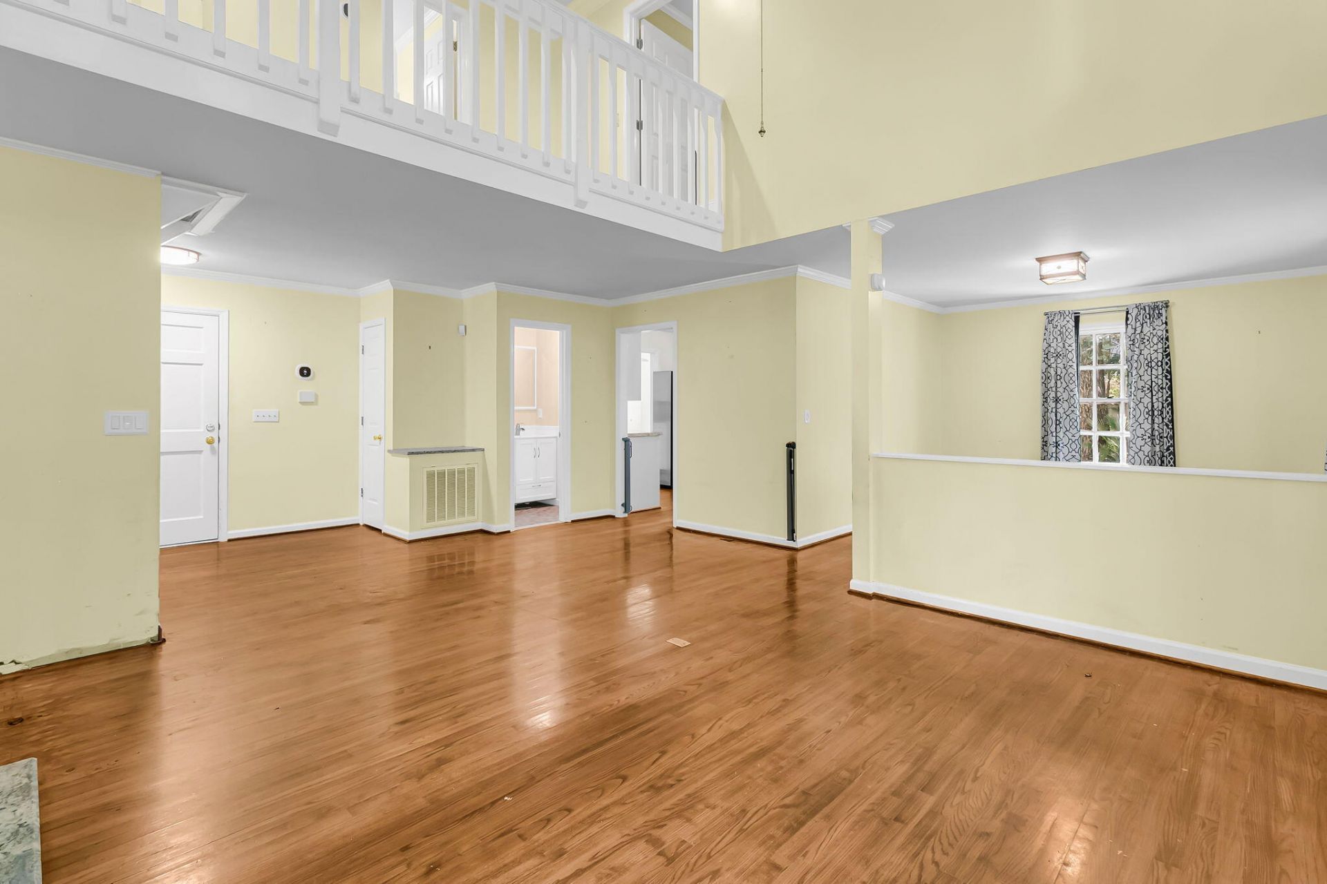 107 Westminster Avenue Photo 9