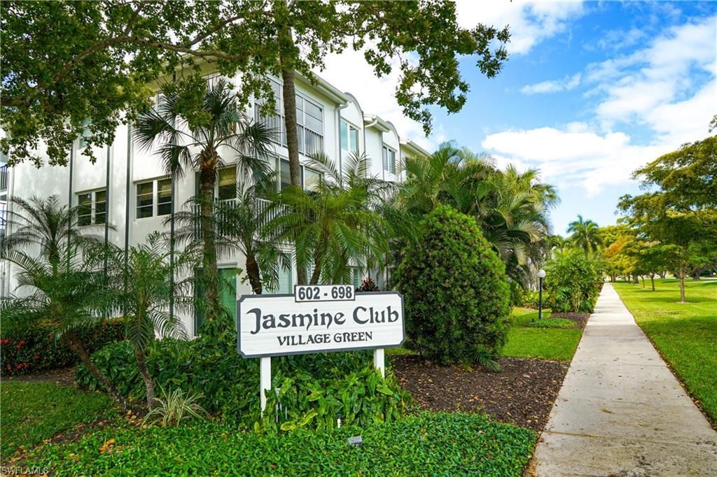 638 Broad Ave S, Unit J638, Naples, FL 34102 Photo