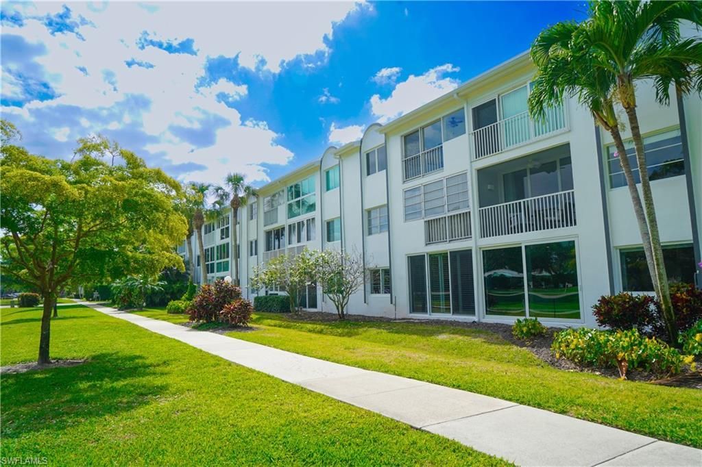 638 Broad Ave S, Unit J638, Naples, FL 34102 Photo
