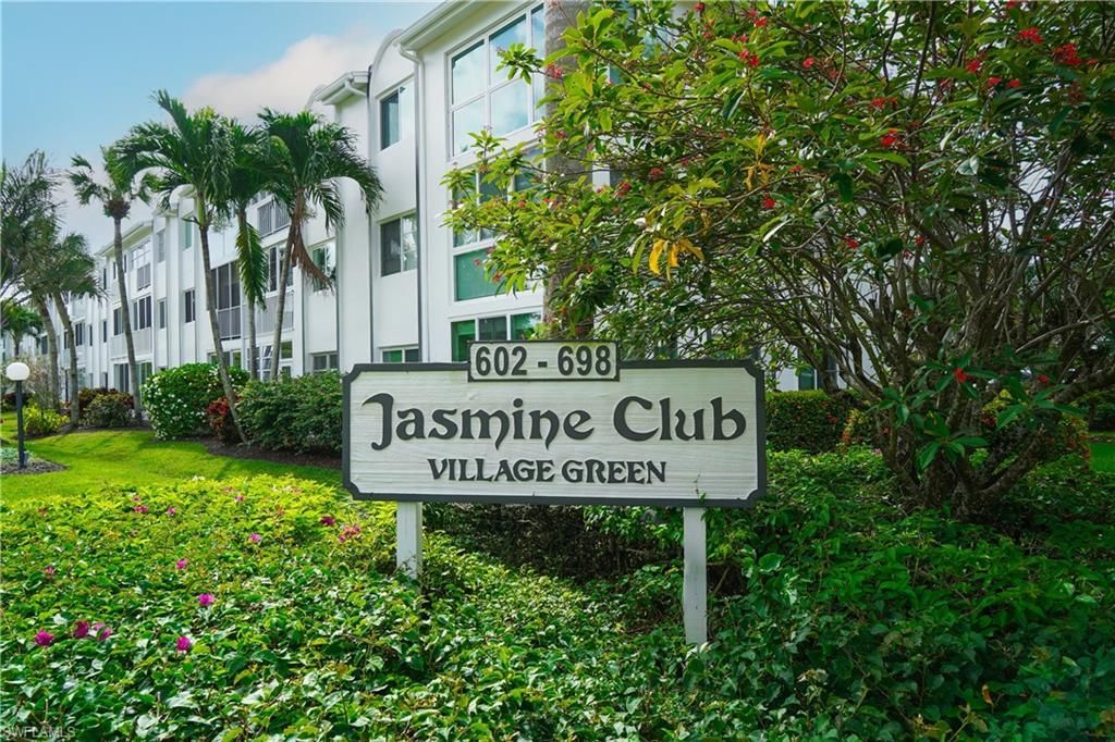 638 Broad Ave S, Unit J638, Naples, FL 34102 Photo