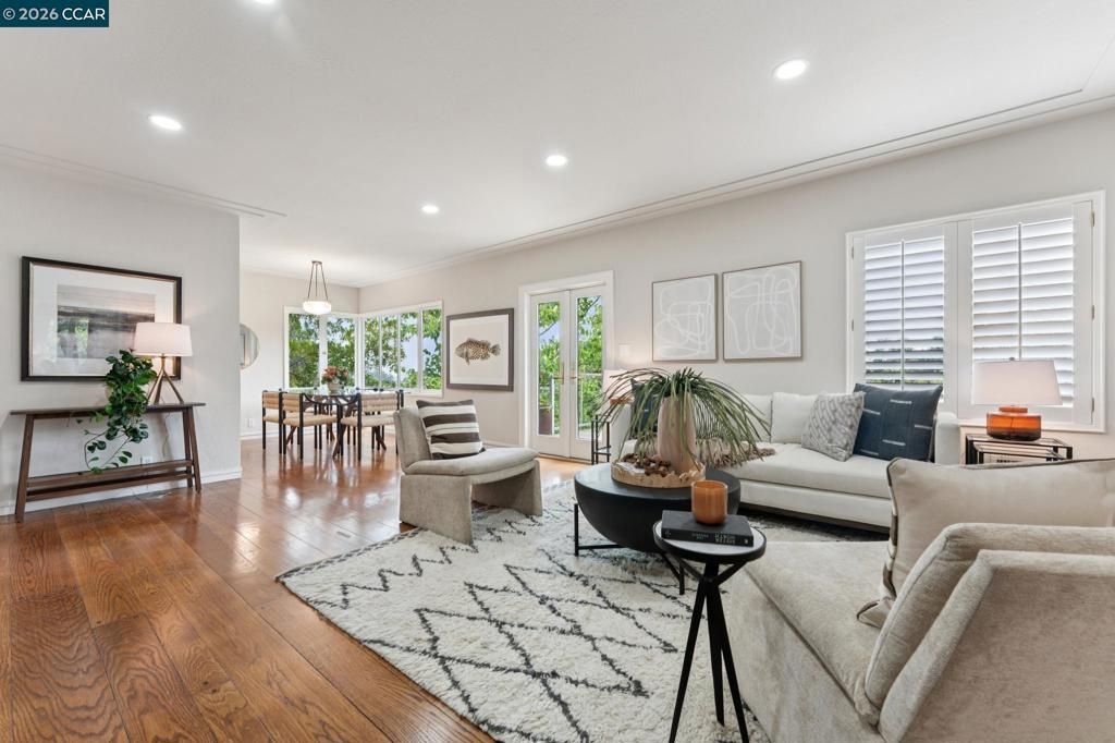 5821 Colton Blvd, Oakland, CA 94611 Main Photo