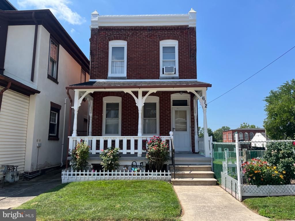 612 W LAFAYETTE STREET , NORRISTOWN, PA 19401