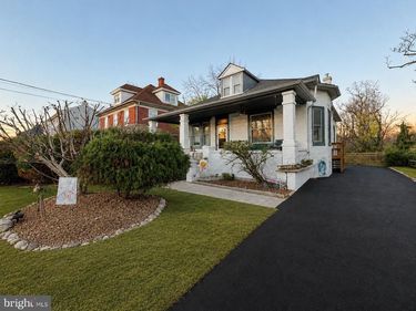 25 E GERMANTOWN PIKE, PLYMOUTH MEETING, PA 19462