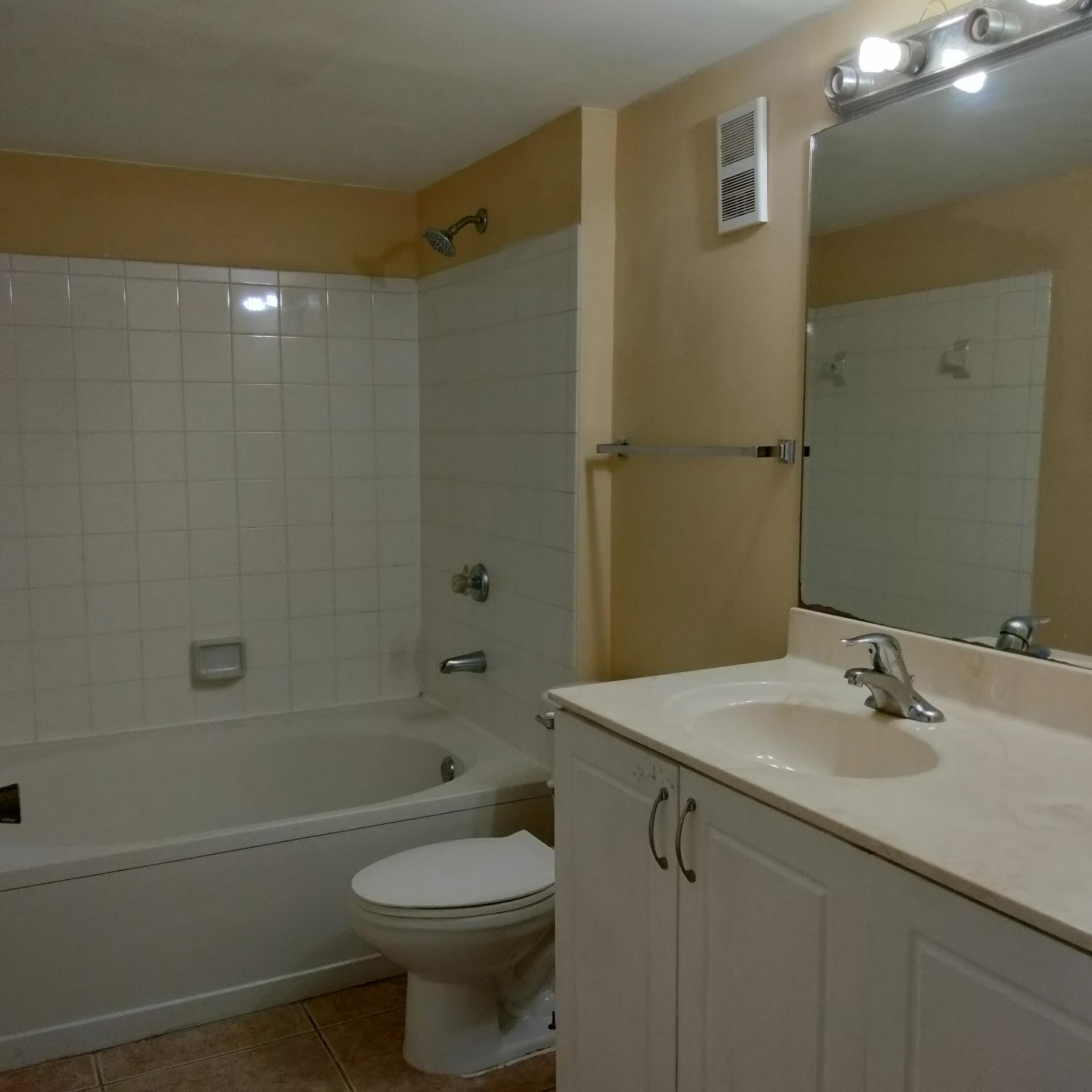 4759 Via Palm Lakes, Unit 305, West Palm Beach, FL 33417 Photo