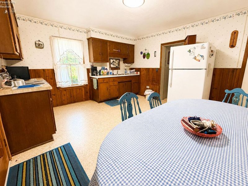 1300 Catawba Avenue, Put in Bay, OH 43456 Photo 11