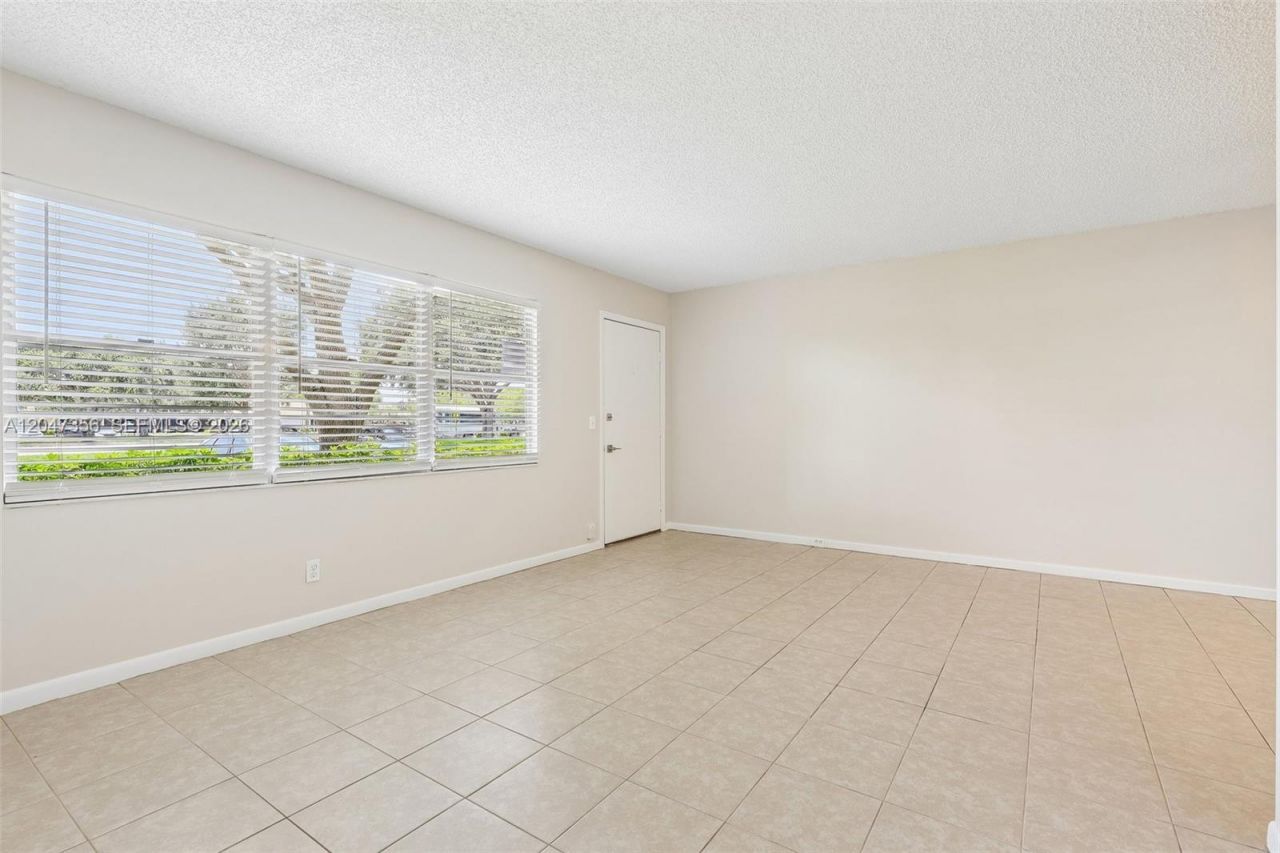 13455 SW 9th Ct , Unit 108J, Pembroke Pines, FL 33027 Photo