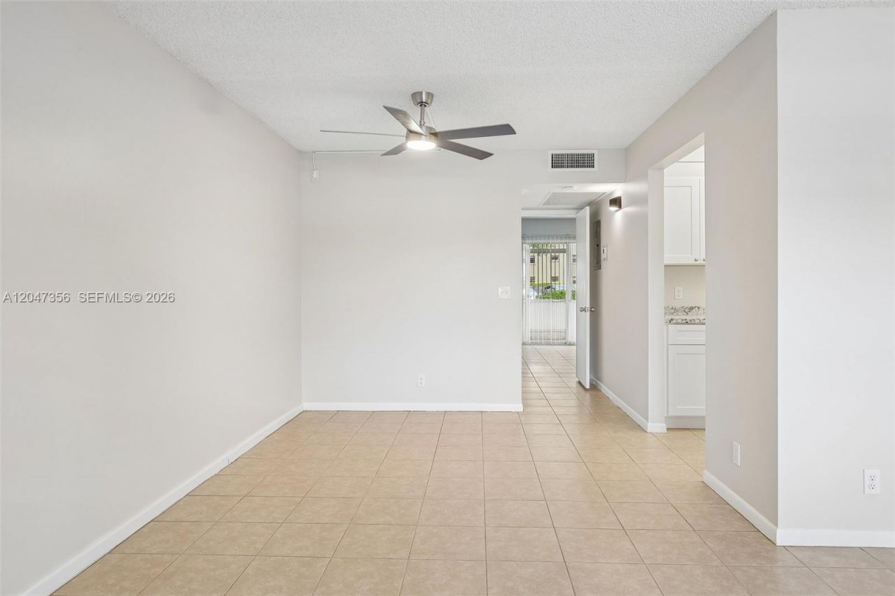 13455 SW 9th Ct , Unit 108J, Pembroke Pines, FL 33027 Photo