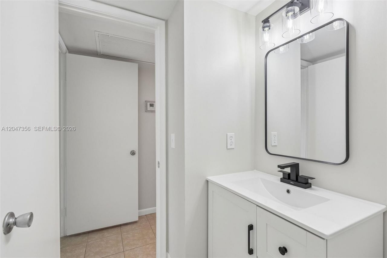 13455 SW 9th Ct , Unit 108J, Pembroke Pines, FL 33027 Photo