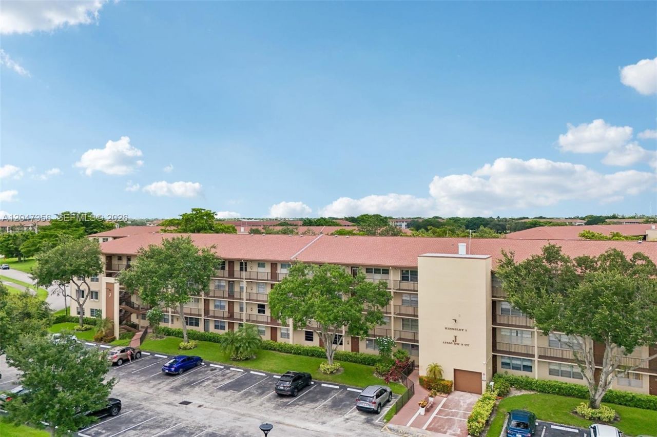 13455 SW 9th Ct , Unit 108J, Pembroke Pines, FL 33027 Photo