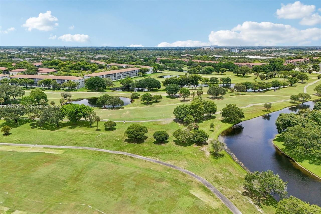 13455 SW 9th Ct , Unit 108J, Pembroke Pines, FL 33027 Photo