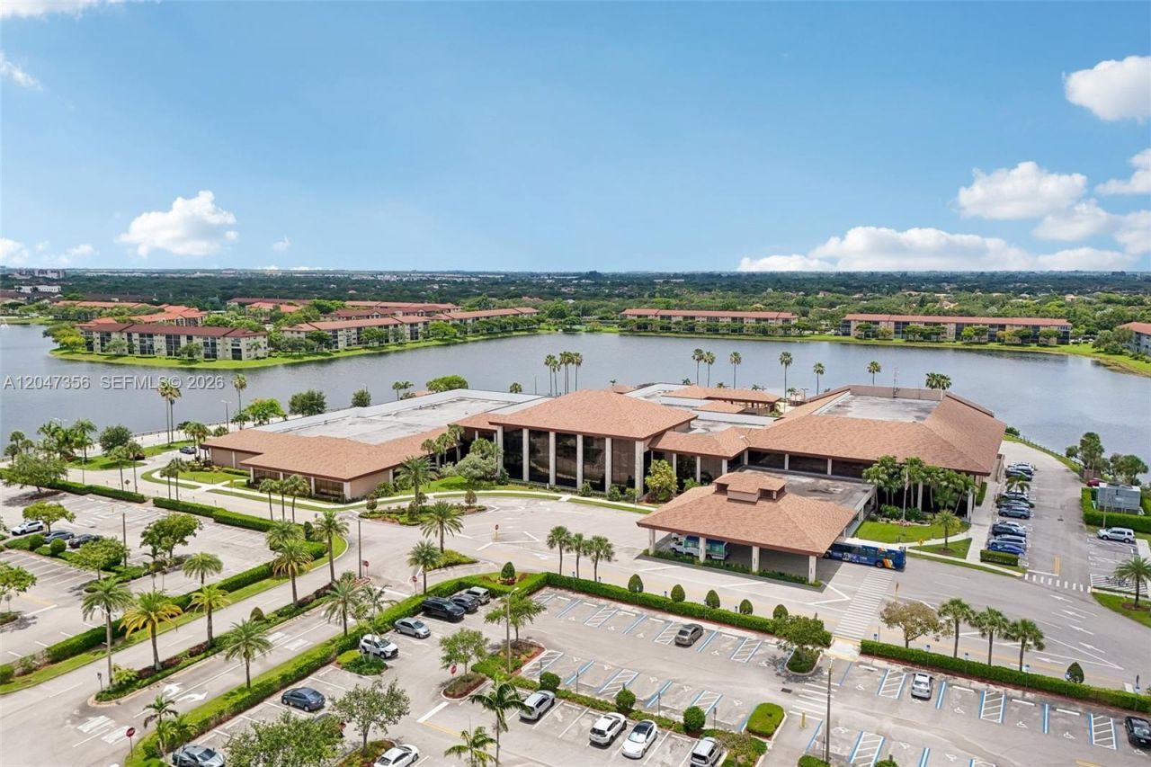 13455 SW 9th Ct , Unit 108J, Pembroke Pines, FL 33027 Photo