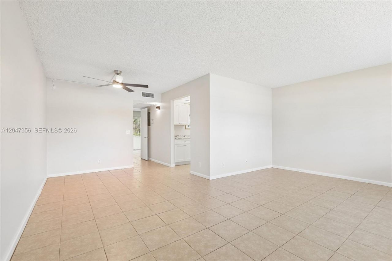 13455 SW 9th Ct , Unit 108J, Pembroke Pines, FL 33027 Photo