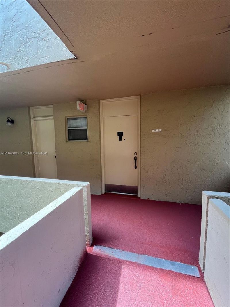 403 NW 68th Ave , Unit 206, Plantation, FL 33317 Photo
