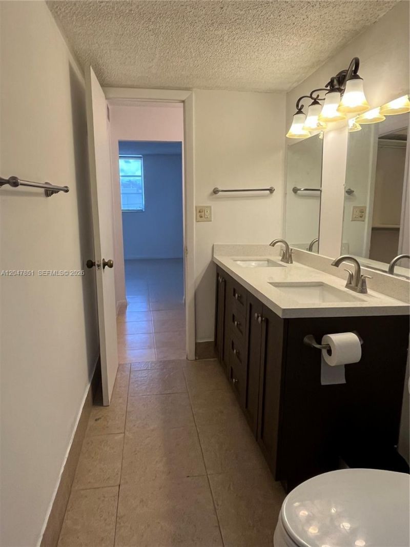 403 NW 68th Ave , Unit 206, Plantation, FL 33317 Photo
