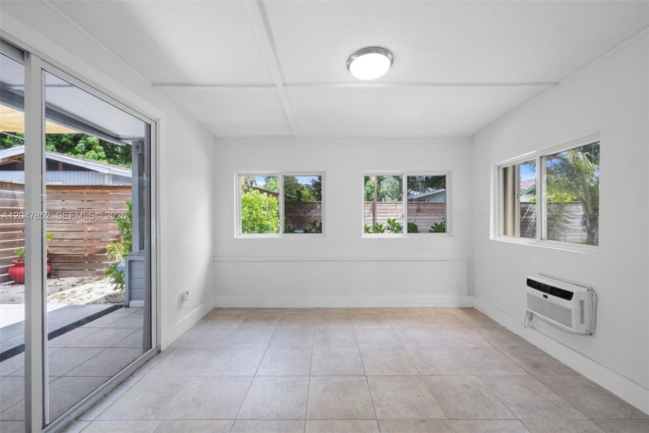 Please Call For Address, Fort Lauderdale, FL 33315 Photo