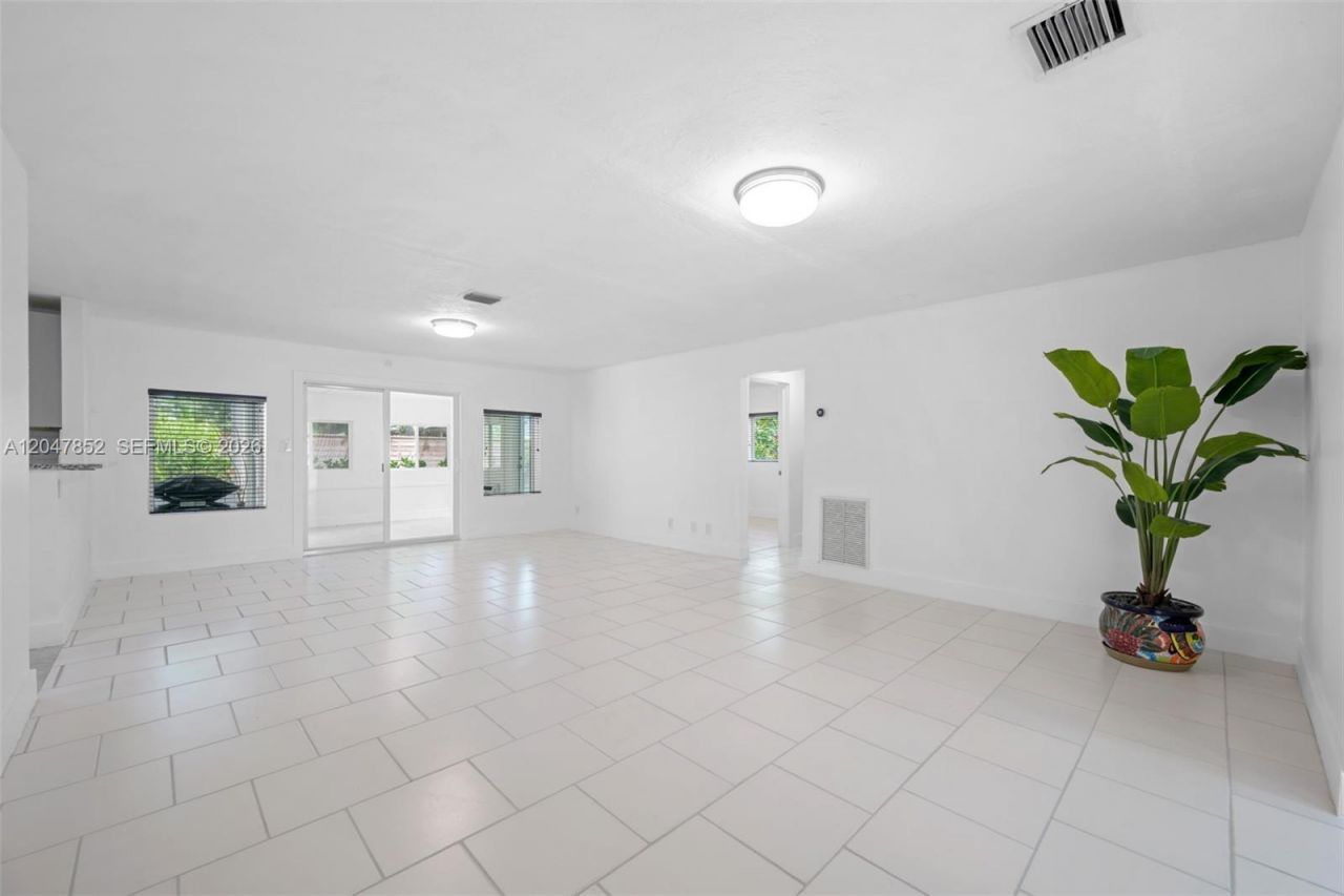 Please Call For Address, Fort Lauderdale, FL 33315 Photo