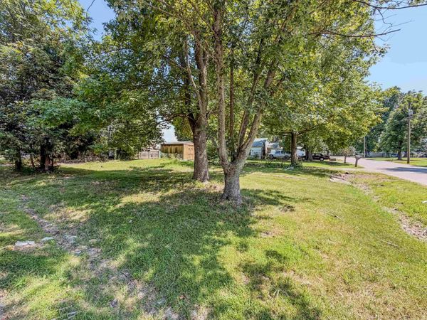 701 S 7th Avenue , Paragould, AR 72450