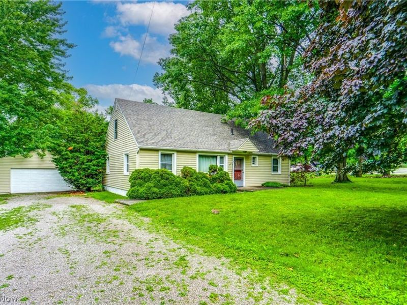 3565 Herbert Street, Mogadore, OH 44260 Photo 3