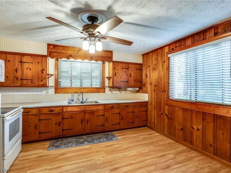 3565 Herbert Street, Mogadore, OH 44260 Photo 8
