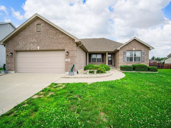 246 Auburn Meadows Court, Carlisle, OH 45005