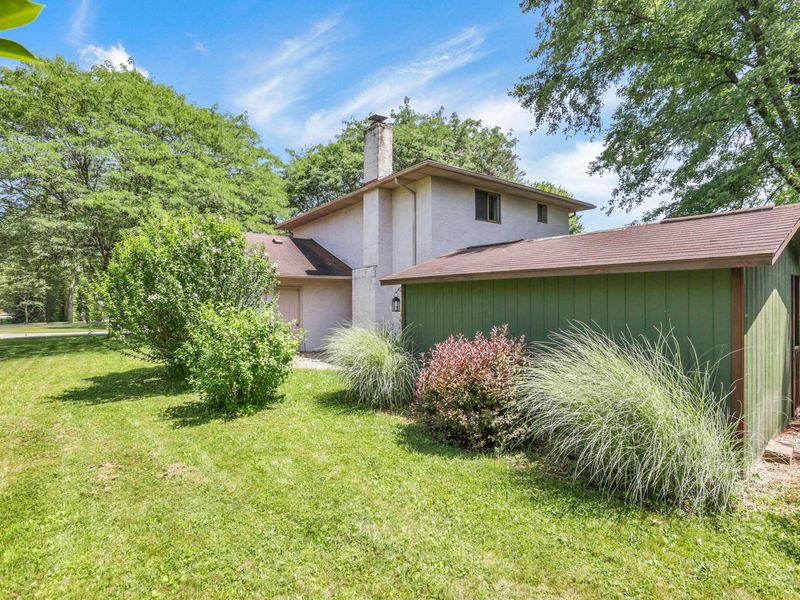 11 Roma Court SW, Etna, OH 43062 Photo 3