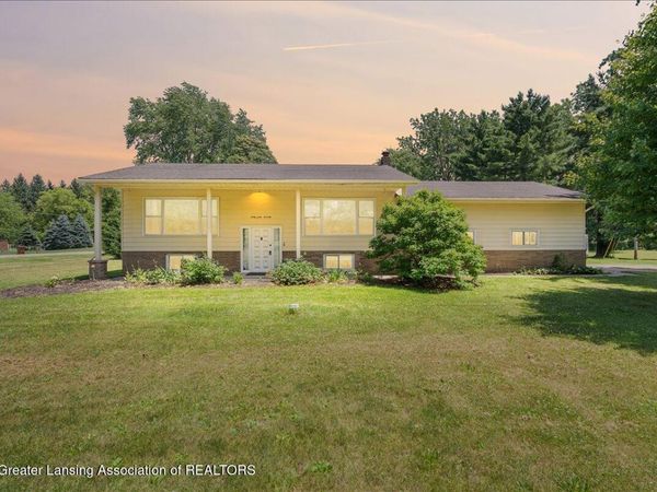 6970 Foster Road, Haslett, MI 48840