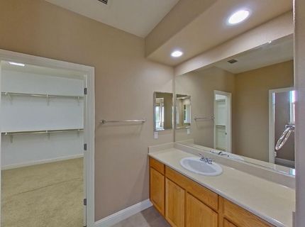 1692 Woodhaven Cir, Roseville, CA 95747 Photo