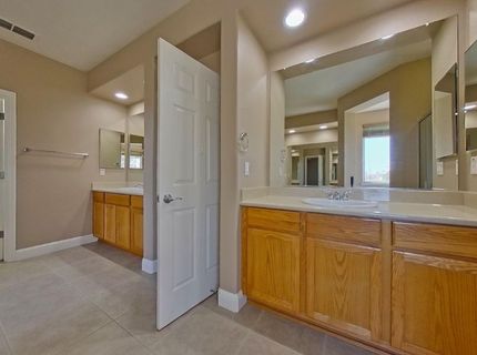 1692 Woodhaven Cir, Roseville, CA 95747 Photo