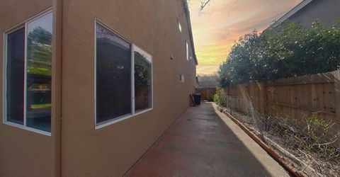1692 Woodhaven Cir, Roseville, CA 95747 Photo