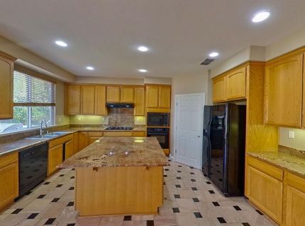 1692 Woodhaven Cir, Roseville, CA 95747 Photo