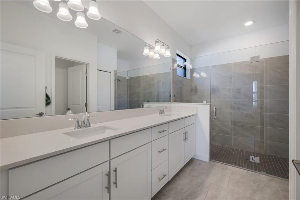 18271 Ridgeline Dr, Estero, FL 33928 Photo