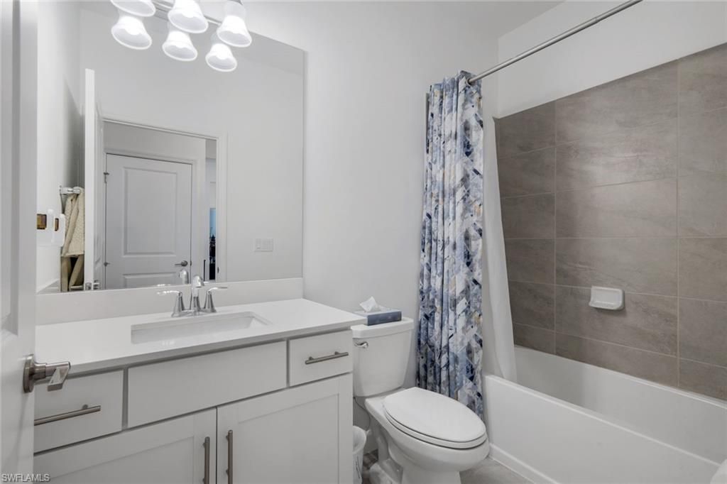 18271 Ridgeline Dr, Estero, FL 33928 Photo