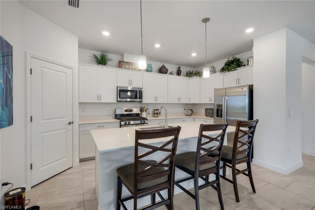 18271 Ridgeline Dr, Estero, FL 33928 Photo