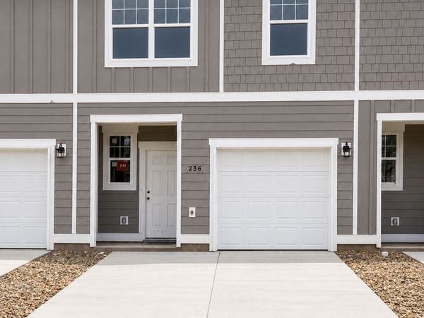236 Darlington Dr, Dickson, TN 37055