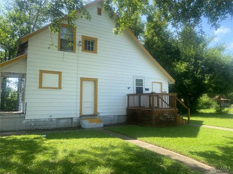 3824 W Hillcrest Avenue, Harrison Township, OH 45406 Photo 2