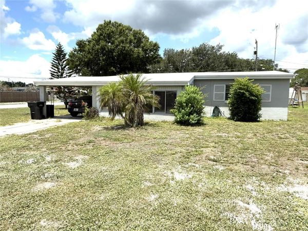 262 WALTER AVENUE , FROSTPROOF, FL 33843