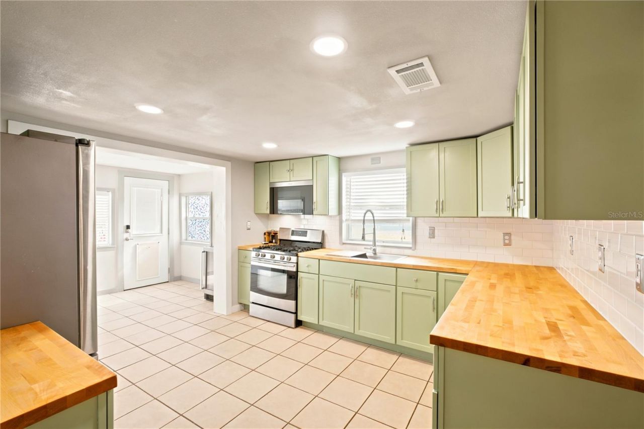 2017 W Belmont Street, Pensacola, FL 32501 Photo
