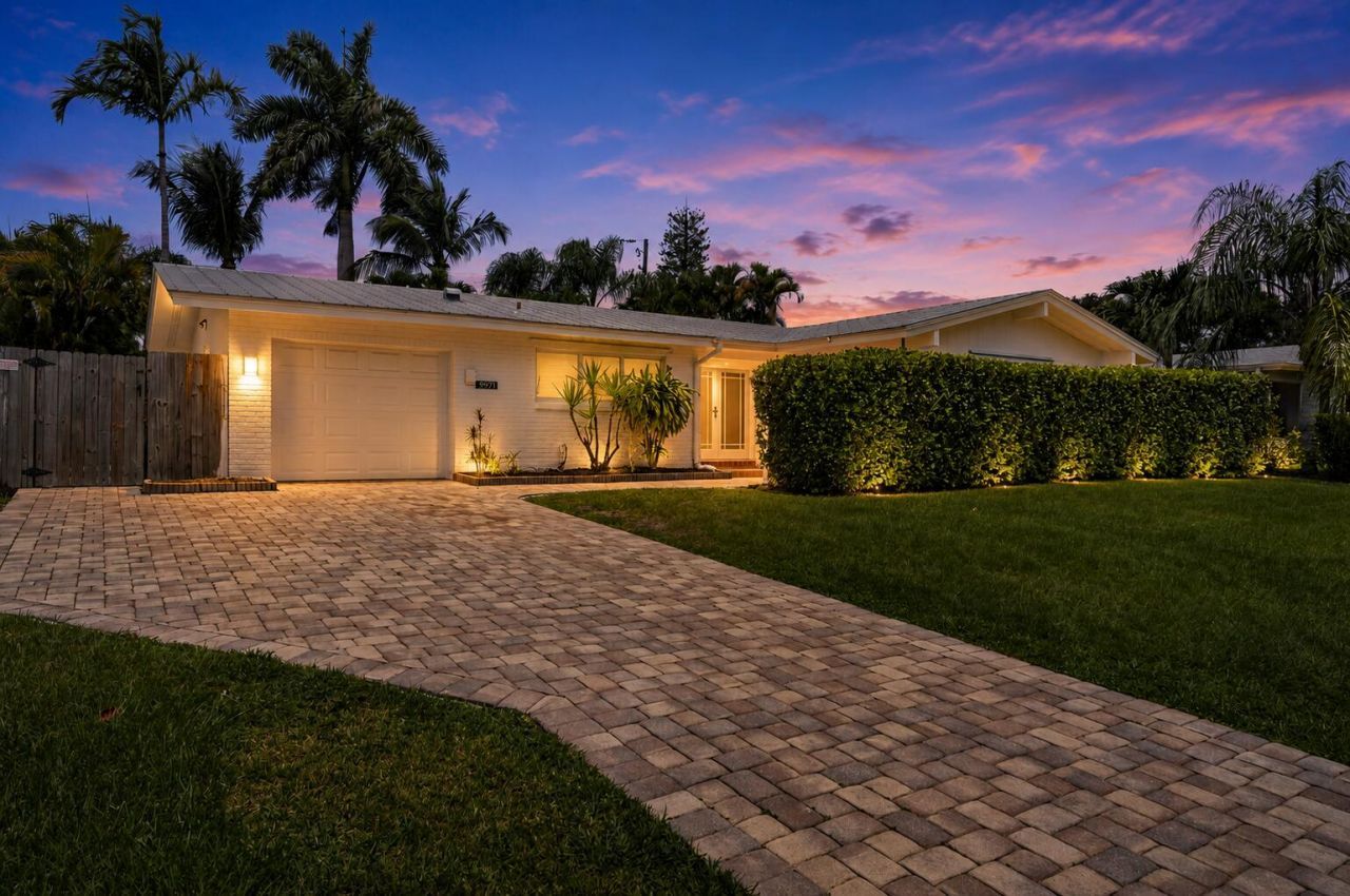 9971 Dogwood Avenue, Palm Beach Gardens, FL 33410 Photo