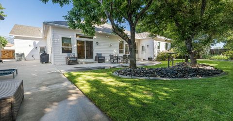 965 Springfield Drive, Gardnerville, NV 89460 Photo