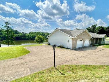 41031 Brown Rd, Bethesda, OH 43719