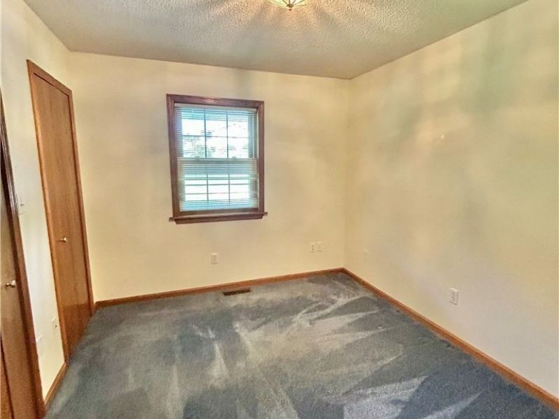 41031 Brown Rd, Bethesda, OH 43719 Photo 23