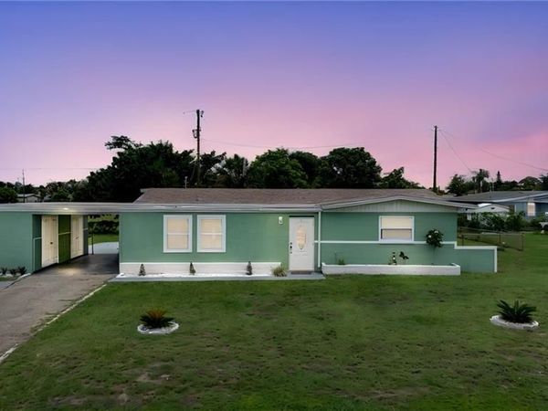102 Oleander RD , LEHIGH ACRES, FL 33936