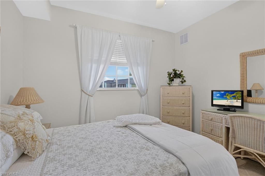 6820 Sterling Greens Pl, Unit 402, Naples, FL 34104 Photo
