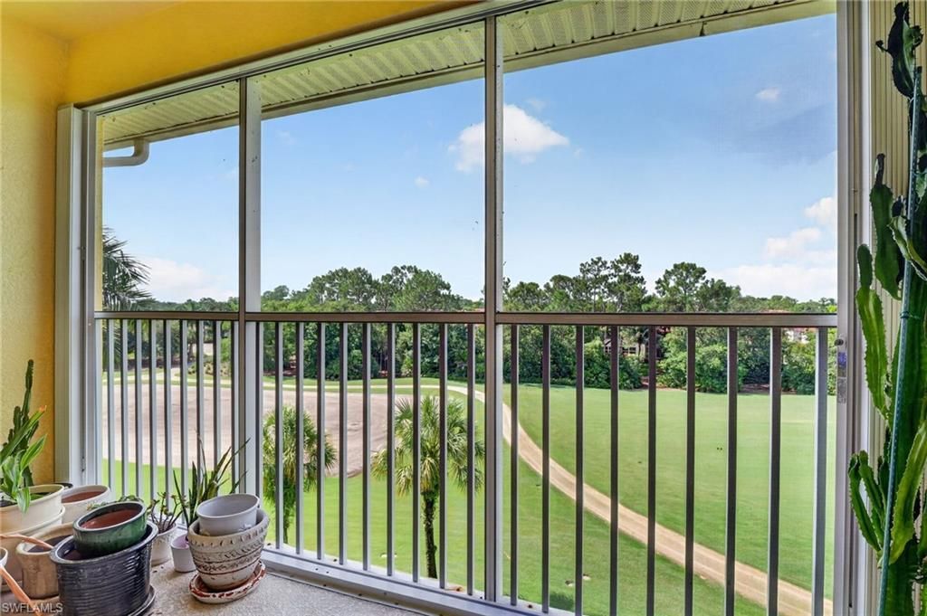 6820 Sterling Greens Pl, Unit 402, Naples, FL 34104 Photo