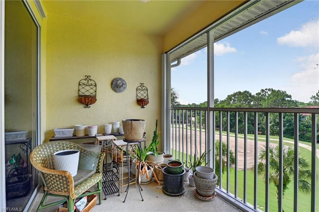 6820 Sterling Greens Pl, Unit 402, Naples, FL 34104 Photo
