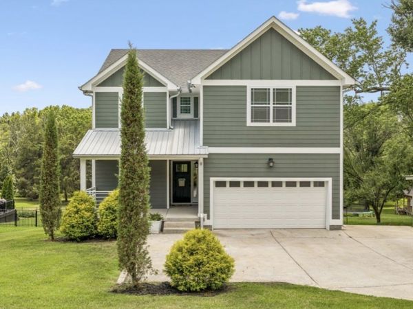 326 Twin Cove Dr, Lebanon, TN 37087