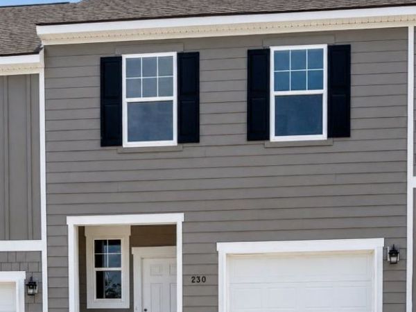 230 Darlington Drive , Dickson, TN 37055