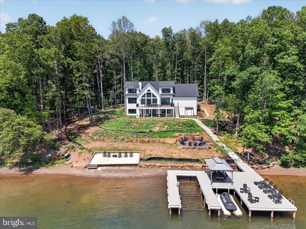 800 CARRS BRIDGE, BUMPASS, VA 23024
