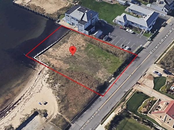 48-52 Browns River Road, Sayville, NY 11782